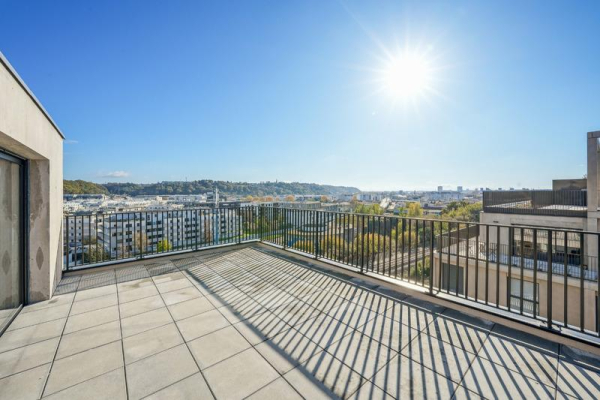 Appartement T4 de 99 m² à louer à BORDEAUX